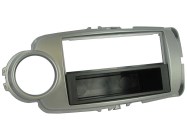 Toyota Yaris (XP13) 2011.10-2014.07 autórádió beépítő keret Ezüst CT24TY42