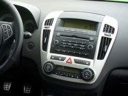 Kia Ceed 2006-2009 dupla DIN autórádió beépítő keret 985116-TT